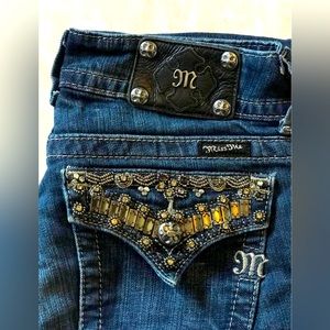 Jeans brand Miss Me size 28 (without stretch) color blue.